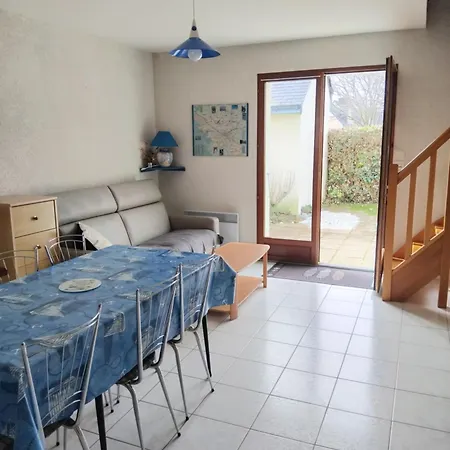 Semesterbostad Charmante Maison A Proche De La Plage, Entre Guerande Et Piriac *